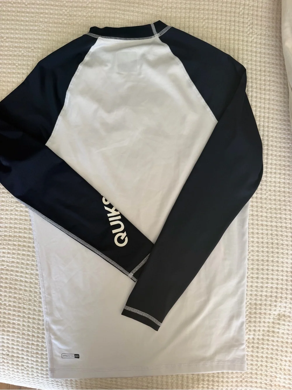 Quiksilver Men's White and Navy Long-Sleeve Rashguard with Logo NWOT